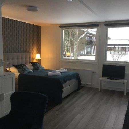 Bed And Breakfast Fyra Haestar 레트비크 외부 사진